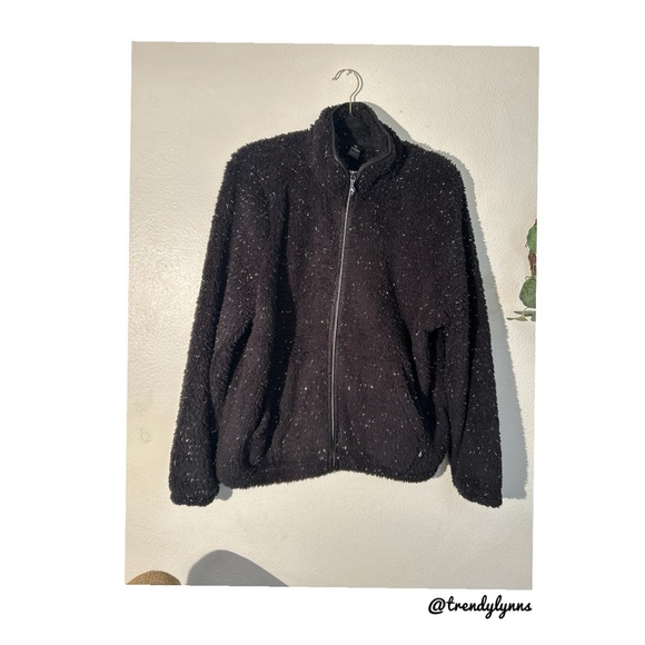 Skechers• fuzzy zip up jacket - Picture 5 of 7